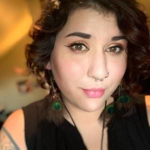 Meet your Posher, Caitlynn